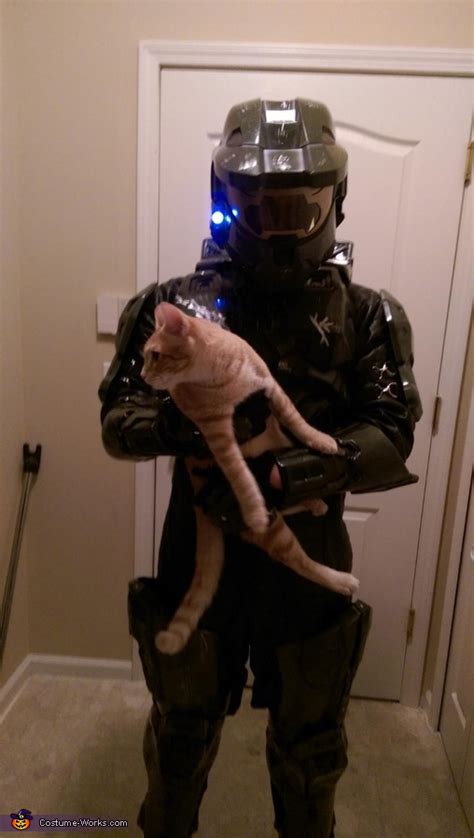 Master Chief And Cortana Couple Costume Best Diy Costumes Photo 33