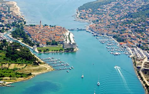 — dominik herbst (@d1april) august 2, 2021. Обои море, дома, яхты, панорама, Хорватия, Трогир картинки ...