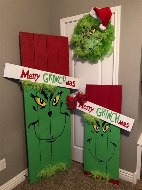 Check spelling or type a new query. Grinch signs | Diy christmas decorations easy, Easy ...