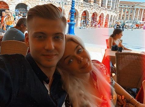 Grosu and григорий лепс, шариф, нико неман, ромади, татьяна ширко, николай тимохин, данил буранов новогодняя (single 2016). Изнемогаем от жары: Алина Гросу показала новое фото с ...