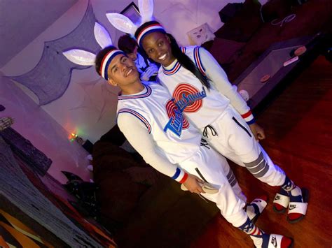 Bugs Bunny And Lola Bunny Halloween Costume Contest