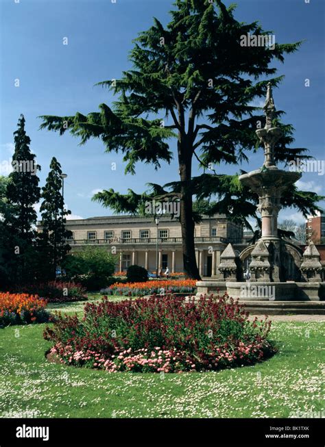 Pump Room Gardens Hi Res Stock Photography And Images Alamy