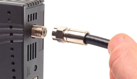 This Is Why Your Router Uses A Coaxial Cable Sorta Techy
