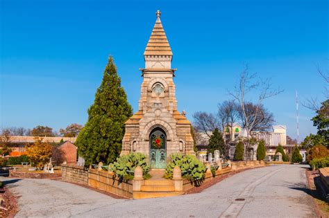 4 Things To Love About Oakland Cemetery Atlanta Parent