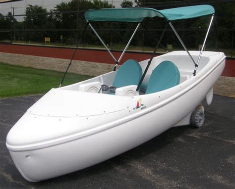 4 Person Pedal Boat Encore P Nauticraft Corporation