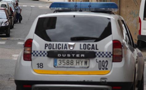 La Policía De Calahorra Cursa Más De 40 Denuncias A Vehículos Estacionados En Los Polígonos La