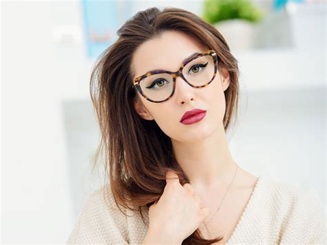 Tortoise Shell Glasses For Women And Men In Trend