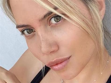 A cara lavada Wanda Nara beboteó desde el gimnasio junto a Zaira No sé quién es peor La