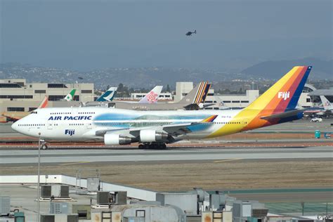 Boeing 747 700x