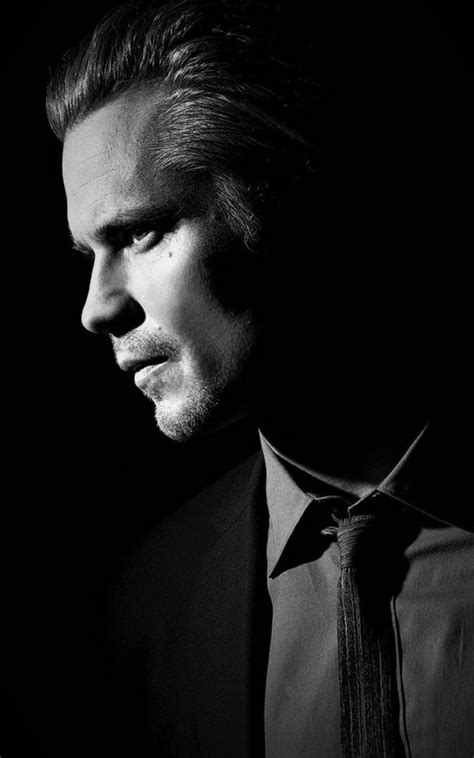 Timothy Olyphant Picture