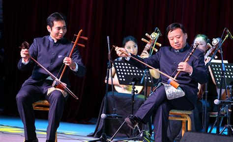 Elegant Chinese Folk Music Finds Its Way To Exxonmobil On 9252017