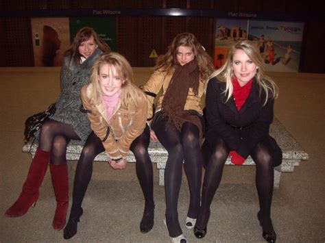 AMAZING PANTYHOSE A Few Pantyhose Upskirt Candids