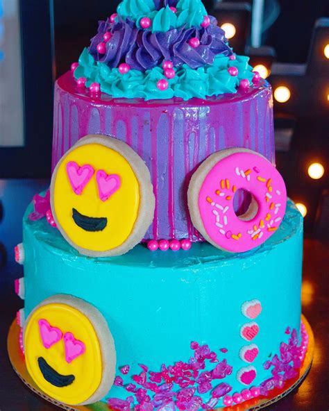 Emoji 10th Birthday Cake Lakegirldesigns