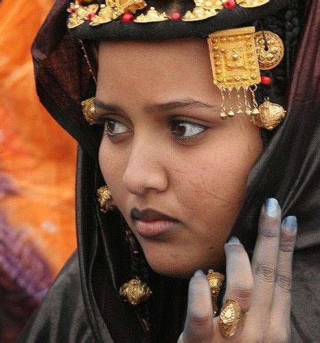Mirage A Trois Tuareg Woman Festival Au Desert