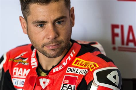 Ya Es Oficial Álvaro Bautista Firma Con El Equipo Honda En Superbikes