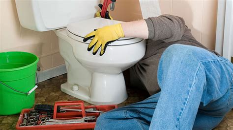 How To Remove Bathroom Tiles And Not Make A Big Mess