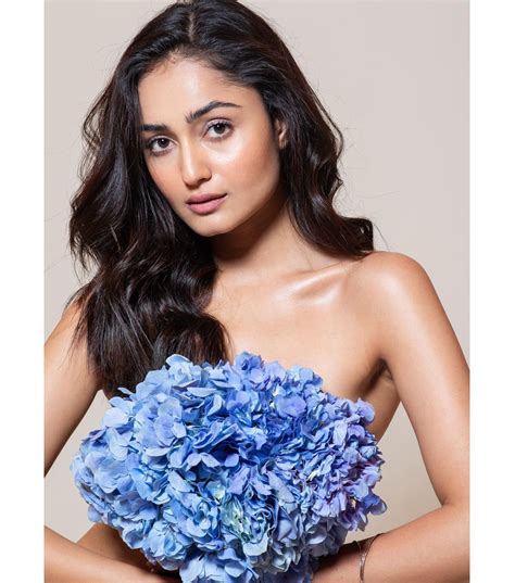 Tridha Choudhury Age Images Instagram Bikini Web Series Height And Biography