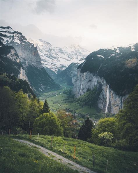 The Amazing Lauterbrunnen Valley From Above Bealpine Travel