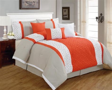 Orange bedding for a bright kids' room. Rise & Shine: Orange and White Comforter & Bedding Sets