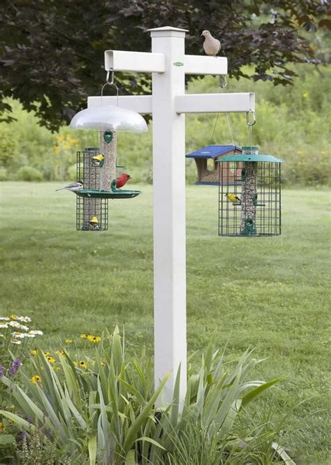 Gorgeous 7 Bird Feeding Station Ideas That Many Birds Come Into Your