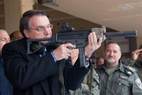 bolsonaro revoga imposto de exportação de armas e munições df mobilidade