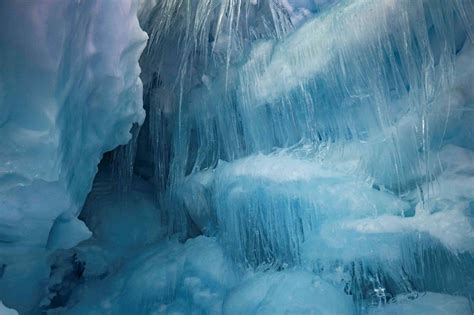 Explorers Discover Huge Lost Ice Cave With 3 Floors Walkways And