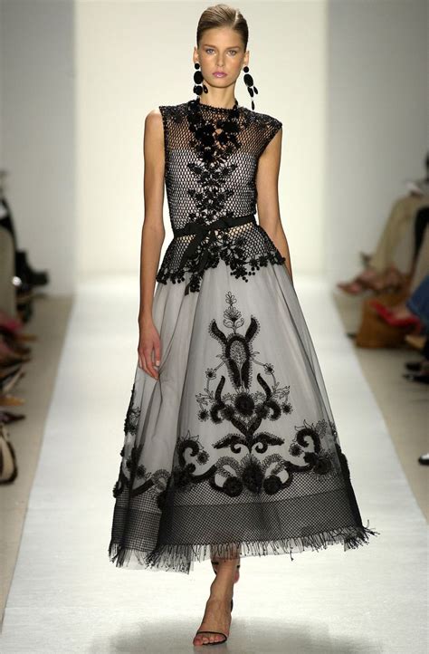 Oscar De La Renta Fashion Couture Dresses Fashion Show