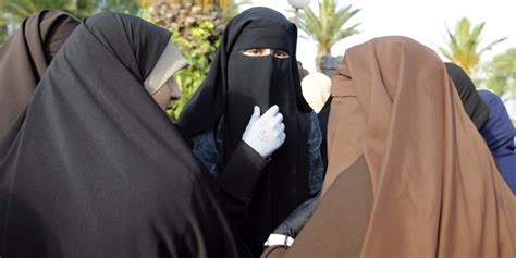 Burkini Voile Niqab Que Dit La Loi En France