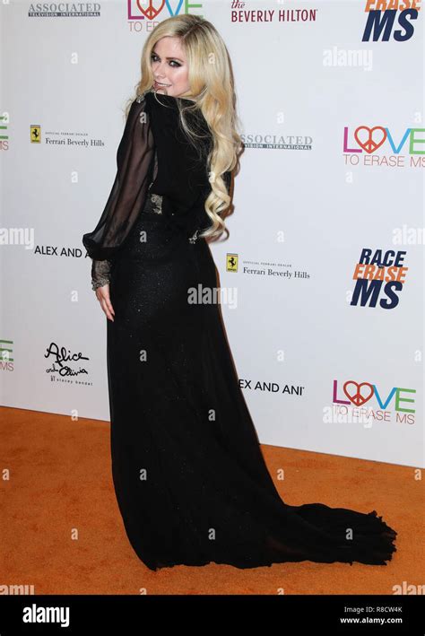 Beverly Hills Los Angeles Ca Usa April 20 Avril Lavigne At The 25th Annual Race To Erase