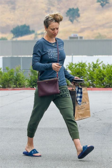Kaley Cuoco Appears To Have A Bad Hair Day While Grocery Shopping 19