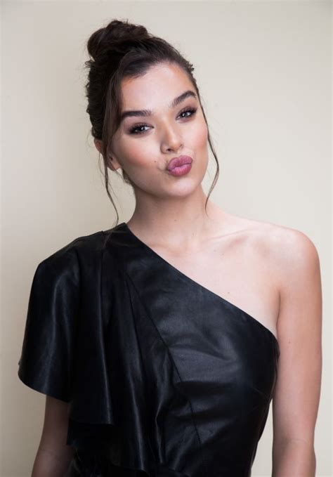 Hailee Steinfeld Variety Hitmakers Portraits In Los Angeles 1118