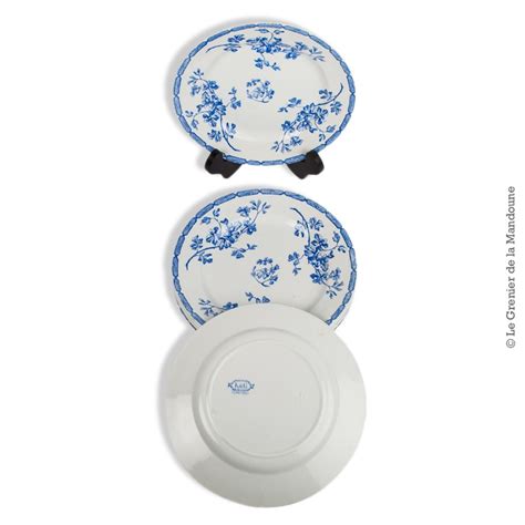 Lot de 8 assiettes a dessert K G Lunéville décor fleurs bleues