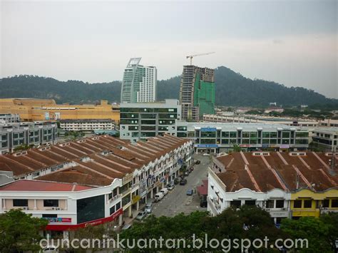Company profile reports and documents. *The KUANTAN blog*: Berjaya Megamall roof, Kuantan