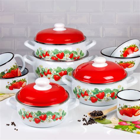 Transform your room into a unique space with modcloth's cute room decor and trendy room decorations. Strawberry Short Enamel Pot | Strawberry kitchen, Pink ...