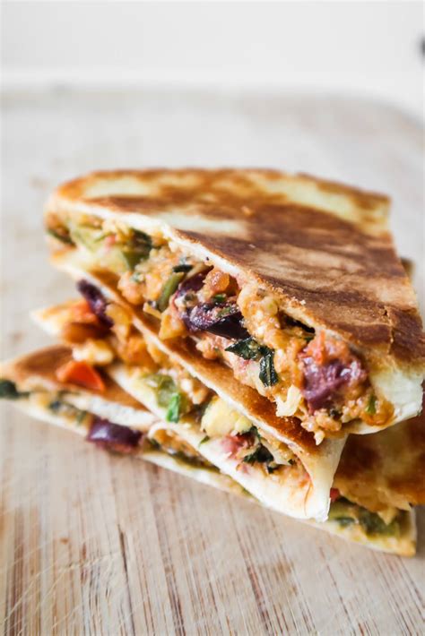 10 Minute Spicy Chicken Quesadilla Recipe With Feta Cheese Homemade