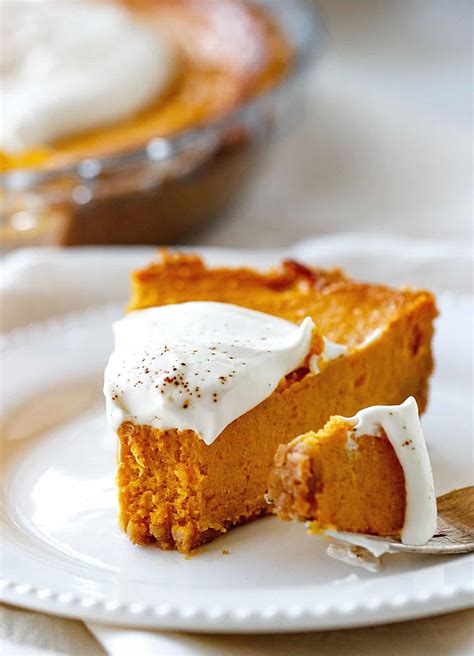 Cream cheese and pumpkin pie come together to take the thanksgiving classic and give it a delightful and delicious swirl. Easy Quick Pumpkin Pie With Cream Cheese : Layered Cream ...