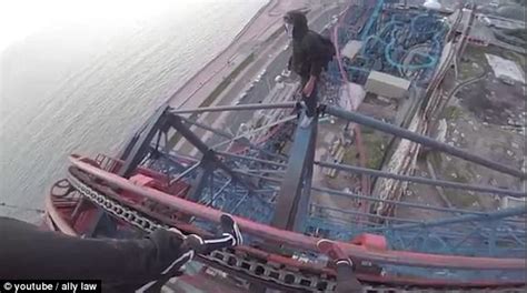 Video Shows Ally Law Scale The Big One In Blackpool Daily Mail Online