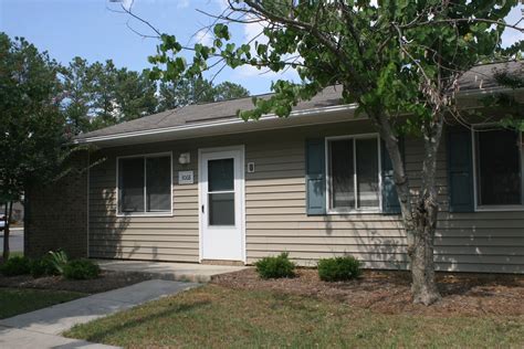 Sanford Gardens Apartments 2 Bedroom – Adcock Rental Management