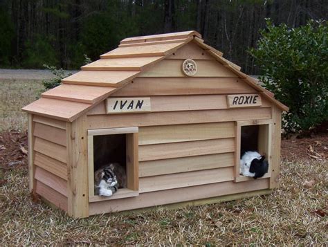Some pet parents have concerns about toilet training cats because it changes their natural bathroom behaviors of scratching and covering up their presents. 20" Cat House Duplex - Custom Dog & Cat Houses by Blythe ...