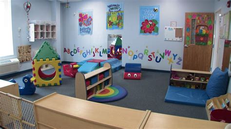 This Would Be An Awesome Daycare Class Infant Toddler Classroom