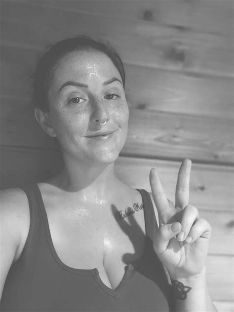 After Workout Sauna Selfie 🏻 Rselfie