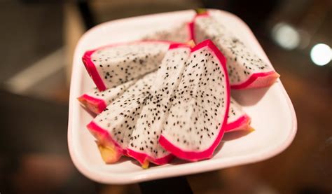 How To Eat Dragon Fruit Popsugar Food