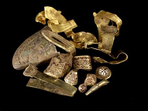 7 Of The Biggest Treasure Troves Ever Found Mental Floss