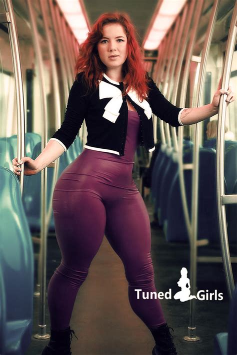 Thick Ginger Babe Dongidew