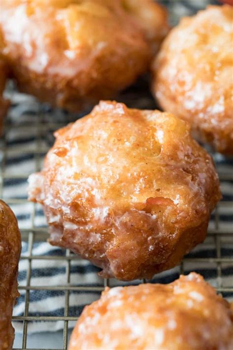 I made these cheesy chicken fritters with mozzarella, but you can replace it with any shredded cheese. Apple Fritters Recipe (with Video!) - Sugar Spun Run