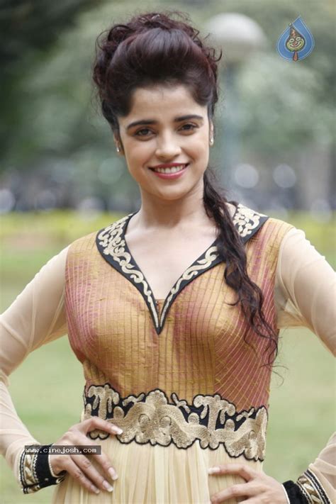 Piaa Bajpai New Stills Photo 60 Of 63