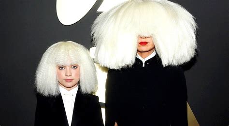 Maddie Ziegler And Sia At The Grammy Awards In 2015 Maddie Ziegler