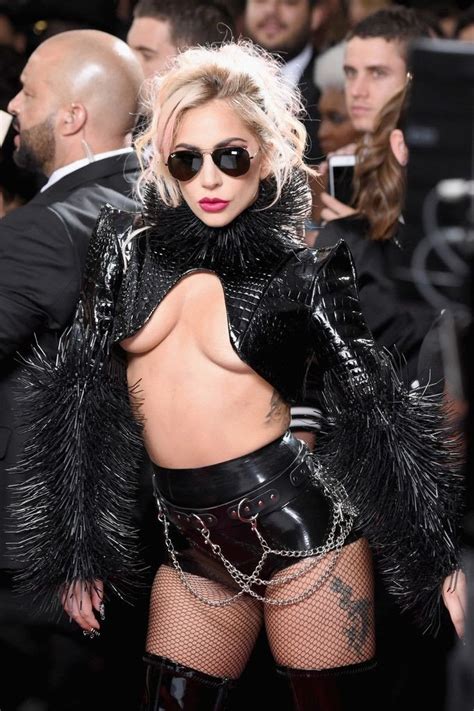 Lady Gaga Underboob 22 Photos Thefappening