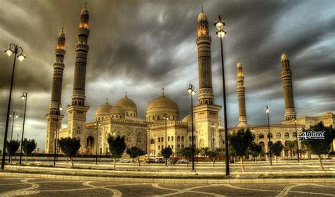 اليمن كما لم تعرفها من قبل بجمالها وسحرها جامع الصالح اكبر مسجد في