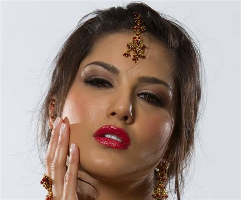 Super About Bollywood The Hottest Collection Of Sunny Leone S Photos